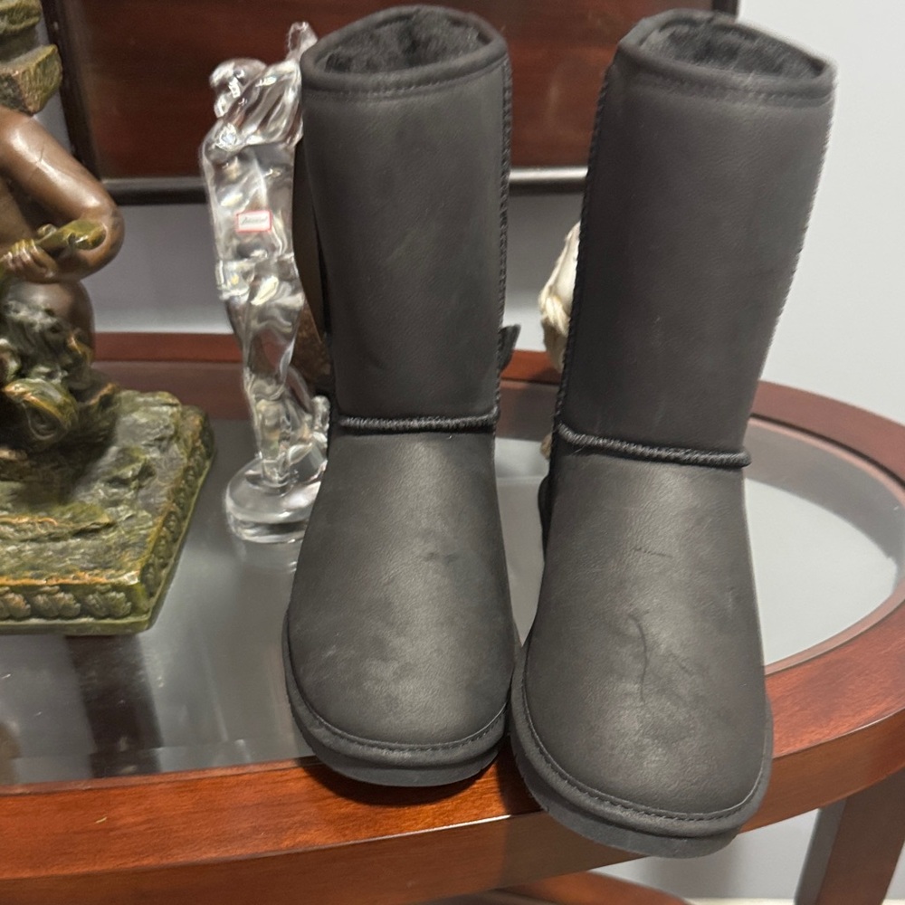 BearPaw Charcoal Winter Boots